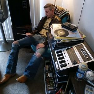 Meet your Posher, Kyle